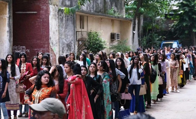 ‘মিস ওয়ার্ল্ড বাংলাদেশ’ হওয়ার লড়াইয়ে ৩৫ জন