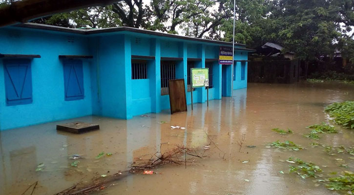 ভারি বর্ষণে সুনামগঞ্জের ৫ উপজেলার নিম্নাঞ্চল প্লাবিত