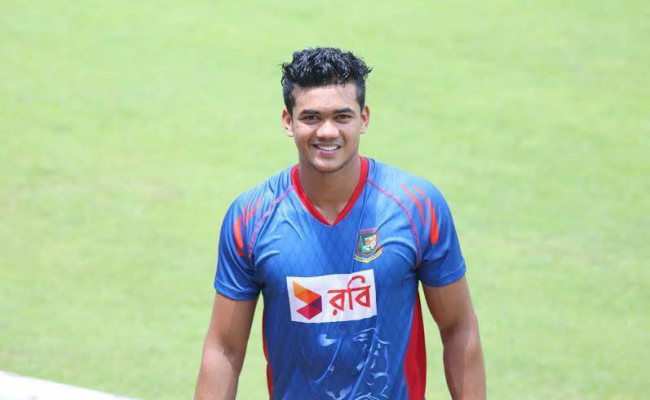 মাঠে ফিরছেন তাসকিন