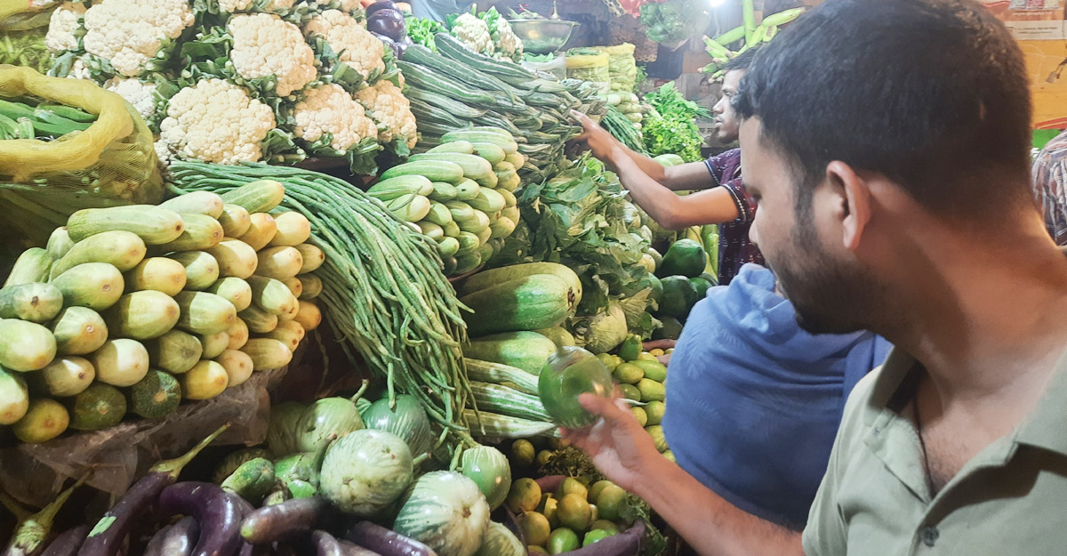 সবজির বাজারে স্বস্তির বাতাস