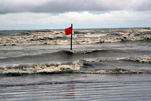 সাগরে ৩ নম্বর সতর্ক সংকেত বহাল