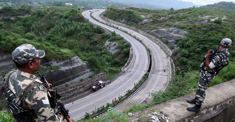 কাশ্মীরে জমি কিনছে মহারাষ্ট্র সরকার