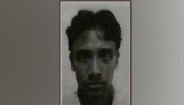 শিশুসন্তান কাঁদছে, পাশে মায়ের নিথর দেহ